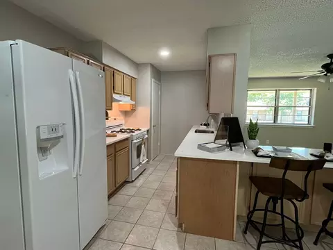 1209 Glenn Dr, Euless, TX 76039 photo 4