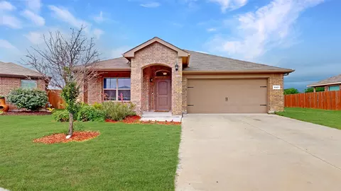 6901 Tide Ln, Fort Worth, TX 76179