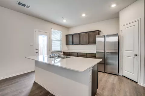Kitchen - 1663 Seadrift Dr, Forney, TX 75126 photo 3 of 3