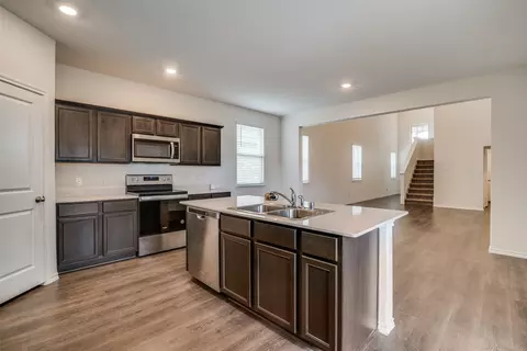 Kitchen - 1663 Seadrift Dr, Forney, TX 75126 photo 2 of 3