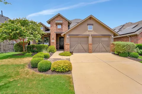855 Forest St, Aubrey, TX 76227