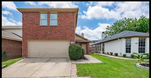 3030 San Martin Dr, Arlington, TX 76010