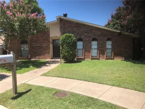 2903 Winterberry Dr, Carrollton, TX 75007