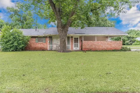 1200 Pecan Ln, Bossier City, LA 71112