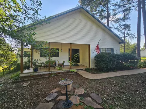 212 N Magnolia St, Plain Dealing, LA 71064