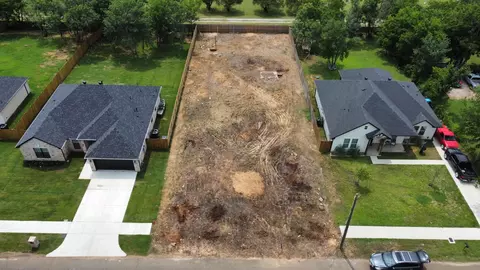 900 Williams Rd, Fort Worth, TX 76120