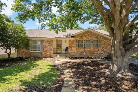 1322 Cheyenne Dr, Richardson, TX 75080