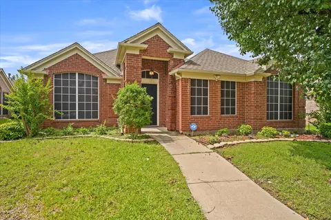 206 Dorsett Ct, Irving, TX 75063