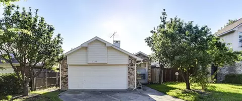 5338 Village Green Dr, Mesquite, TX 75150