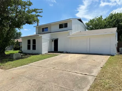1217 Glenwood St, Grand Prairie, TX 75052