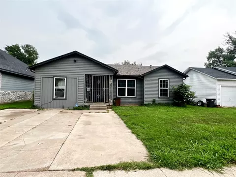 3859 Castleman St, Fort Worth, TX 76119