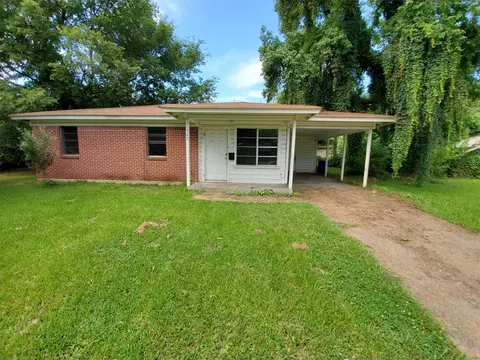 749 Navaho Trl, Shreveport, LA 71107