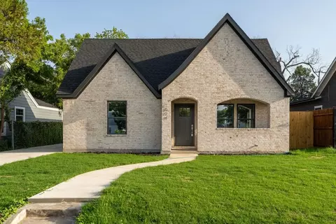 1024 E Mulkey St, Fort Worth, TX 76104