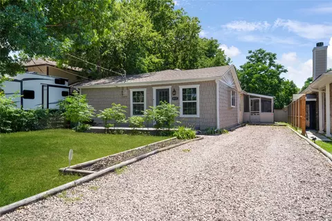 4522 N Shore Dr, The Colony, TX 75056
