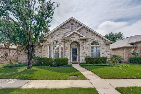 8604 Ironwood Dr, Irving, TX 75063