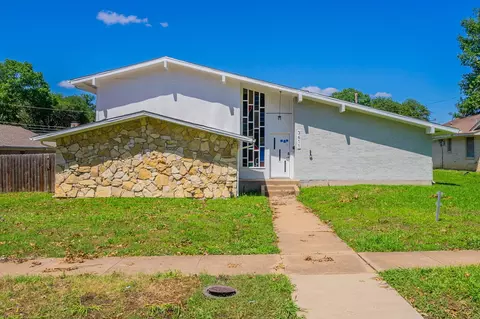 3611 Bon Park Ct, Dallas, TX 75228
