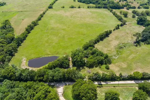 650 Rs County Road 1520, Lone Oak, TX 75453