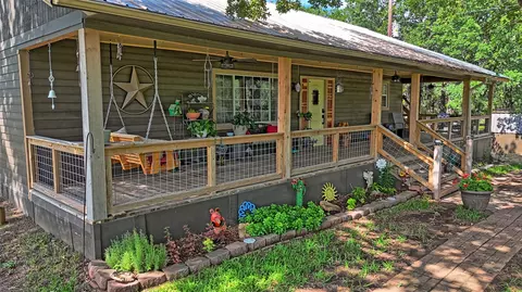 801 Hildreth Pool Rd, Bowie, TX 76230