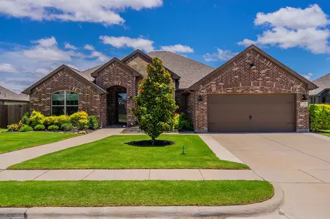 229 Sequoia Dr, Forney, TX 75126