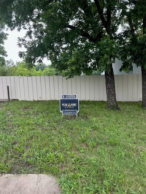 3157 Horton Rd, Forest Hill, TX 76119