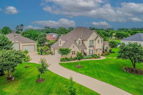 8439 Steeplechase Cir, Argyle, TX 76226