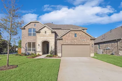 902 Franklin Dr, Mansfield, TX 76063