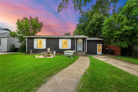 3605 W Gambrell St, Fort Worth, TX 76133