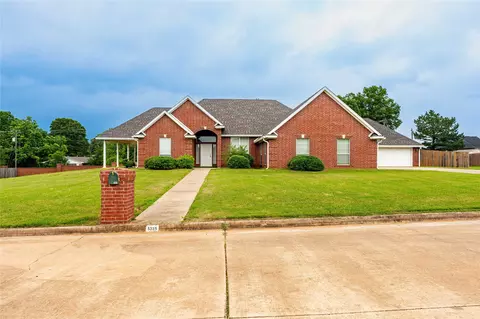 5335 Brittany Ln, Paris, TX 75462