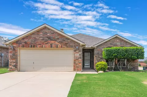 3737 Hazel Dr, Fort Worth, TX 76244