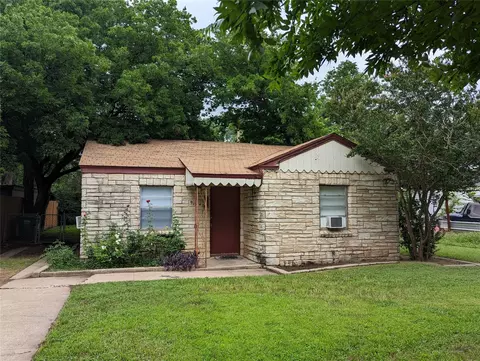 9104 Rowland Dr, White Settlement, TX 76108