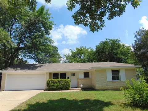 931 Jadewood Dr, Dallas, TX 75232