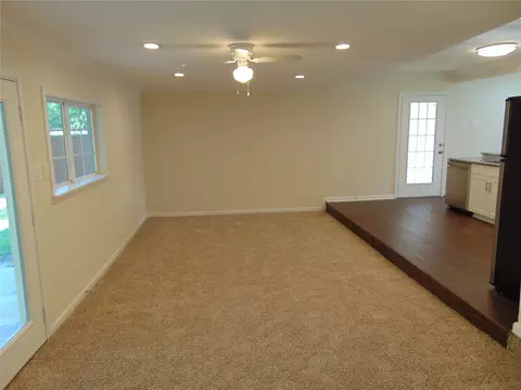 111 Hamden Ln, Mesquite, TX 75149 photo 4