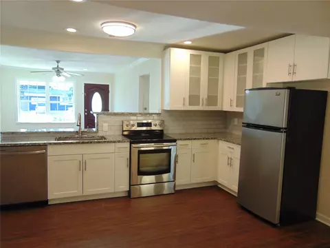 111 Hamden Ln, Mesquite, TX 75149 photo 2