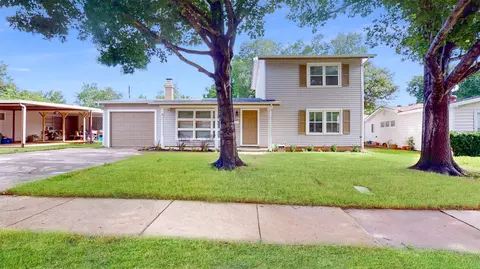 4913 Voncille St, Haltom City, TX 76117