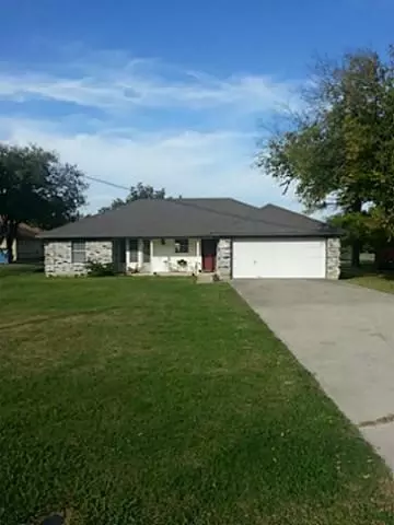 511 Main St, Roanoke, TX 76262