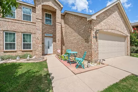 9000 Belvedere Dr, Fort Worth, TX 76244