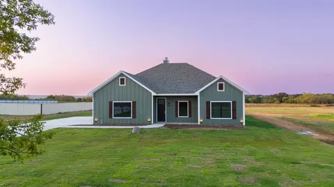 920 Kite Rd, Mineral Wells, TX 76067