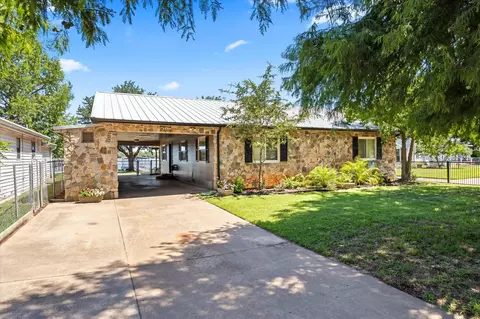 4315 Basswood Ct, Granbury, TX 76049