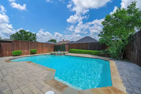 2529 Briardale Dr, Carrollton, TX 75006