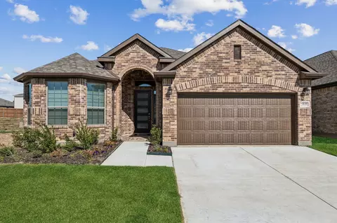4640 Lyre Leaf Dr, Crowley, TX 76036