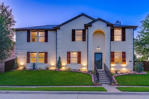 605 Chapman Dr, Lancaster, TX 75146