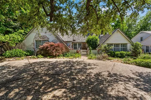 3613 Country Club Cir, Fort Worth, TX 76109