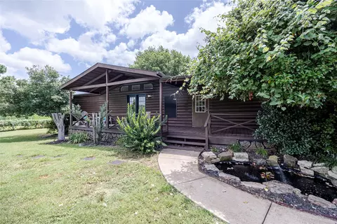 111 Hayes Ct, Springtown, TX 76082