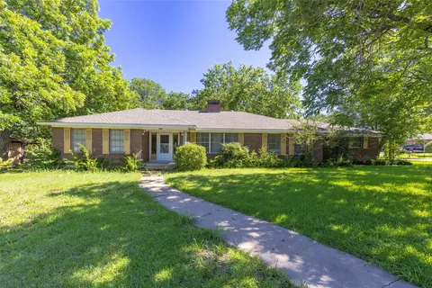 2509 Rolling Hills Dr, Greenville, TX 75402