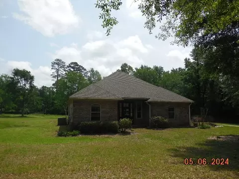 106 Skainswood Dr, Downsville, LA 71234