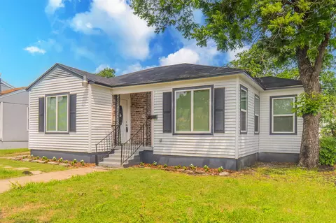 2475 Volga Ave, Dallas, TX 75216