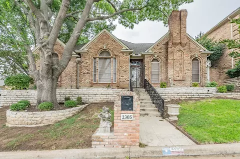 2305 Wild Turkey Trl, Arlington, TX 76016
