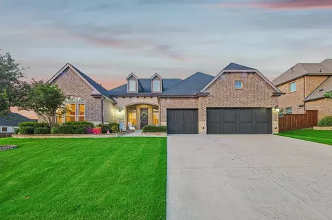1012 Spring Mill Trl, Roanoke, TX 76262