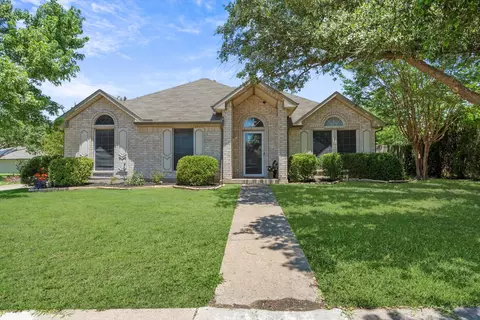 7601 Munich Dr, Rowlett, TX 75089