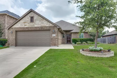 6925 Canyon Rim Dr, Fort Worth, TX 76179
